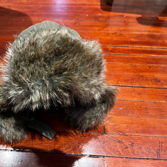 Windriver nylon insulated aviator style hat - Picture 5 of 9